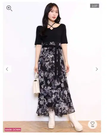 MERCURYDUO 플라워 도킹 크로스 스트랩 니트 원피스