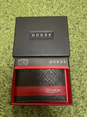 GUESS 이단 접이식 지갑 천연 가죽 블랙/빨간색