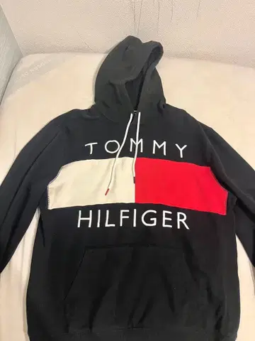 TOMMY HILFIGER 후드티