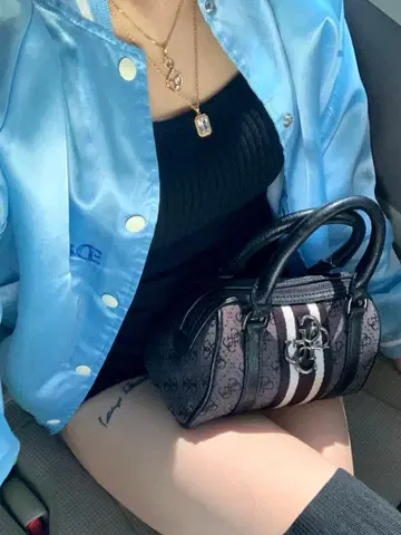 Y2K 바시티 자켓 새틴 자켓 스카이블루