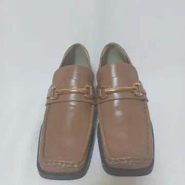 [ 미사용품 ] REDYAZEL 레이디 아젤 골드 금장 장식 스퀘어 로퍼