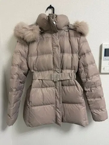 한국 다운 핑크 베이지 허리 라인 다운 스타일업