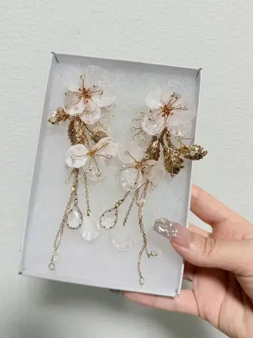 [ 새상품급 ] 나뭇가지 플라워 귀걸이 태슬 귀걸이 브라이덜 액세서리