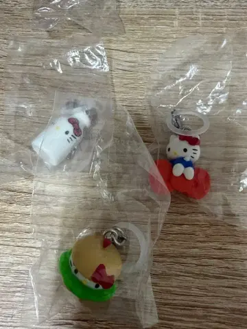 헬로키티 메지루시 키링 3개 세트