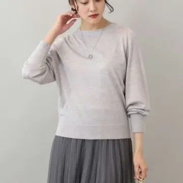 [새상품급] 언타이틀 실크 울 캐시미어 세미 래글런 니트 그레이 M