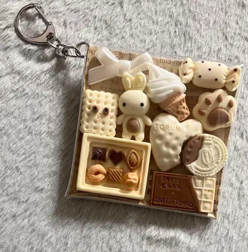 가챠 파우치 [ 아이보리 토끼 디저트 아이보리 계열 ]