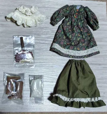 브라이스 헤지호그의 헤이즐 아웃핏만 새상품