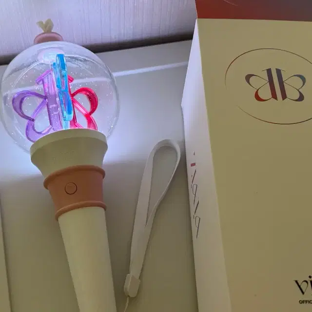 마지막] 비비지 viviz 응원봉 나비봉 팬라이트 대갈봉 여자친구