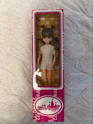 리카짱 2023년 S월간 인형 컬렉션 3월 캐슬