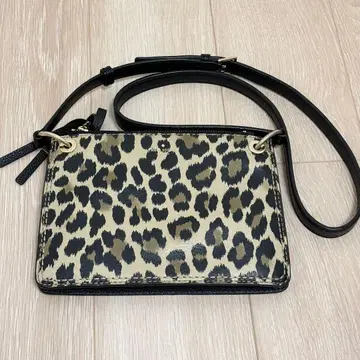 케이트 스페이드 숄더백 레오파드 무늬