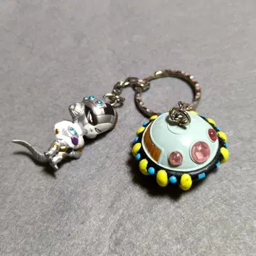 드래곤볼 피규어 트윈 키링 메카 프리저 우주선 프리저