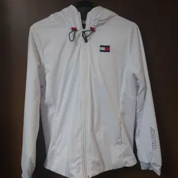 Tommy Hilfiger 후드 부착 화이트 윈드브레이커