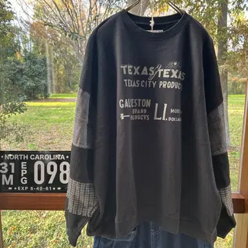 라임 잉크 미니 쭈리 피그먼트 절개 맨투맨 풀오버 흑먹색