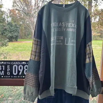 라임잉크 미니 쭈리 피그먼트 절개 맨투맨 풀오버 라이트 카키