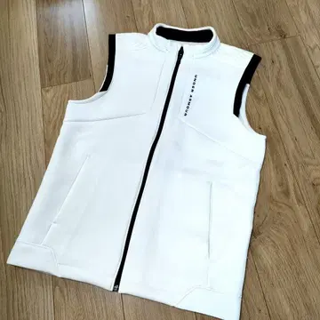 언더아머 베스트 골프 화이트 L