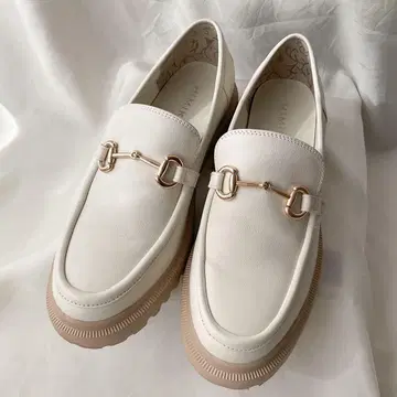 히미코 볼륨 밑창 로퍼 비트 로퍼 화이트 통굽 24cm