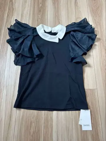 [택 포함 새상품] 스나이델 SNIDEL 프릴 도킹 블라우스