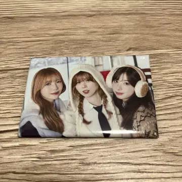 NiziU 랜덤 스퀘어 캔뱃지 (리쿠, 마유카, 미이히)