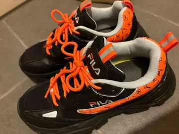 유리 x FILA 콜라보 신발