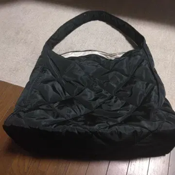 AS KNOW AS 블랙 숄더백