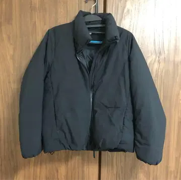 블랙 다운 자켓 UNIQLO