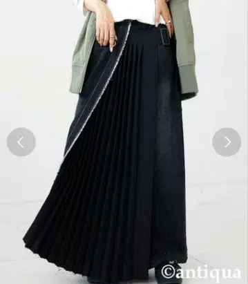 antiqua 이소재 MIX 플리츠 데님 스커트 블랙