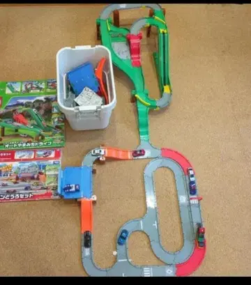 토미카 오토 산길 드라이브 세트