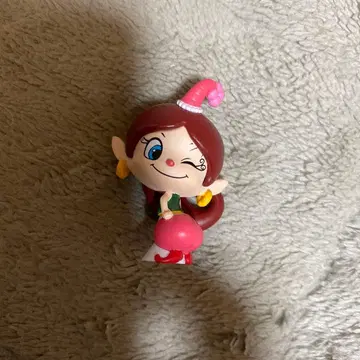 늘어서세요. 핫숀 마왕 가챠 하품 짱