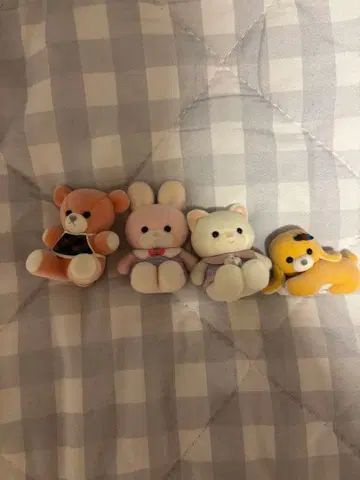 요시토쿠 봉제 인형 가챠 4종 세트