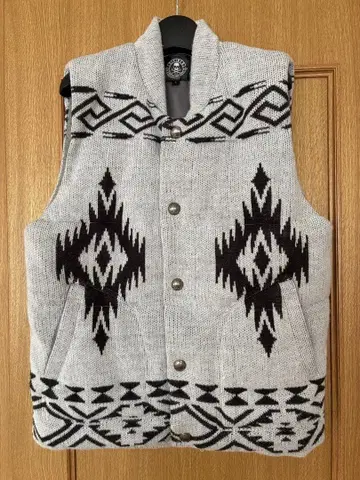 DIVINER 충전솜 베스트 노르딕 무늬 L 사이즈