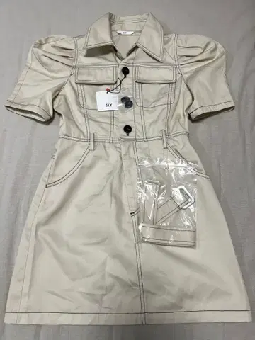 아이보리 반팔 미니 원피스