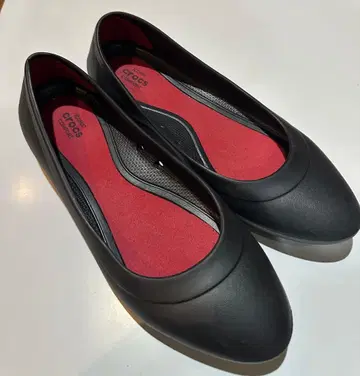 크록스 블랙 플랫슈즈