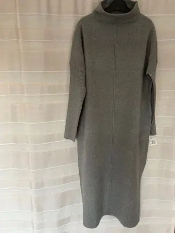 [ 미사용 새상품 ] 야마다야 보틀넥 니트 원피스 soeur7 그레이