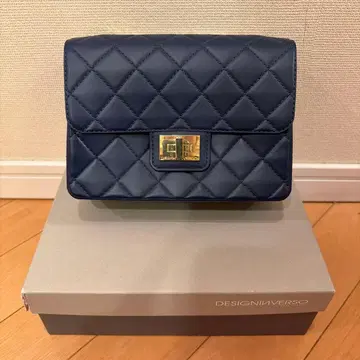 DESIGNINVERSO 디자인인베르소 숄더백 네이비 컬러