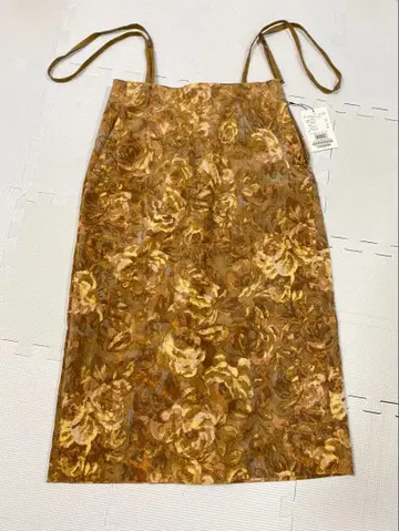 쿠튀르 브로치 코듀로이 꽃무늬 타이트 스커트 38/M