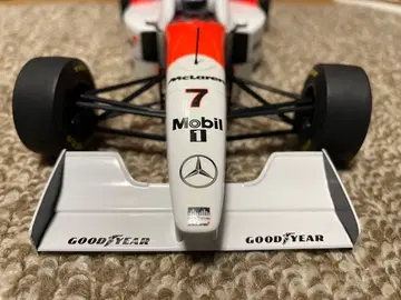 F1 맥라렌 MP4/11 1/18 미카 하키넨