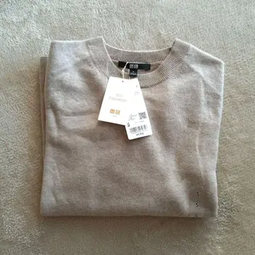 [ 미사용 새상품 택 포함 ] 유니클로 캐시미어 크루넥 스웨터 S 베이지