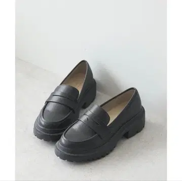 블랙 로퍼 통굽 합성 피혁