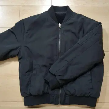 리버서블 블랙 MA-1? 자켓