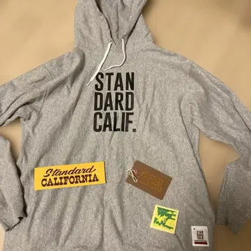 Standard California GO OUT 별주 후드티