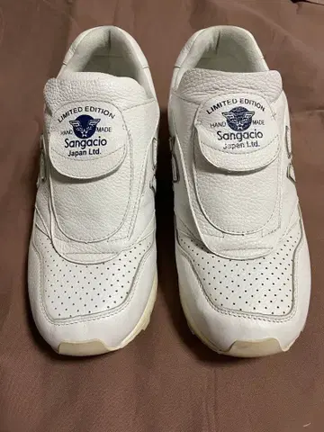 Sangacio 한정판 뉴즈 매직 커스타 스니커즈
