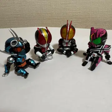 가면라이더 피규어 4체 세트