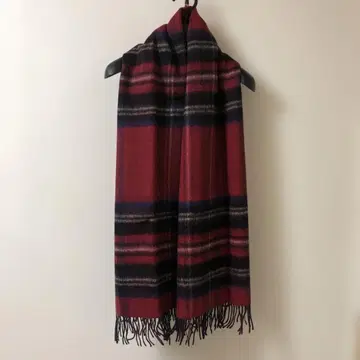 Alue alias 빨간색과 네이비 체크 스톨