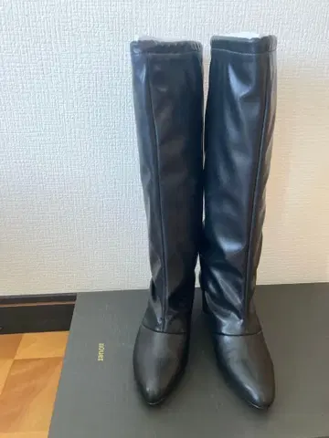 [ 미사용 새상품 ] 야마다야 롱 부츠 신발 로우힐 부츠 블랙