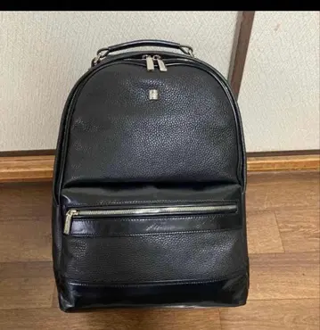 블랙 가죽 백팩