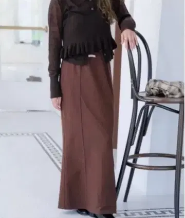 kastane 멜로우 맨투맨 스커트 브라운