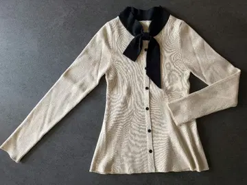 [ STRAWBERRY FIELDS ] 리본 타이 긴팔 니트