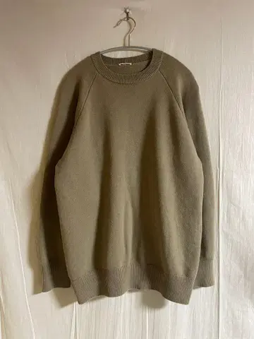 RYE TENDER 래글런 니트 맨투맨