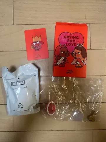 미개봉 CRYBABY CRYING FOR LOVE 피규어