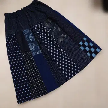 핸드메이드 서생 무늬, 유키코 형염 네이비 나염 네이비 나염 캉캉 스커트